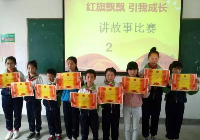 黔西南州省政协委员和列席人员分组讨论省“两院”工作报告